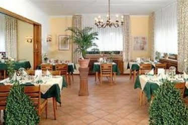 Forstbacher Hof Hilden Esterno foto